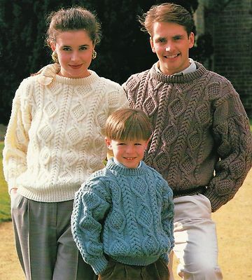 200 Knitting Pattern Lady/'s Fab Aran Cable Sweater 80-110 cm