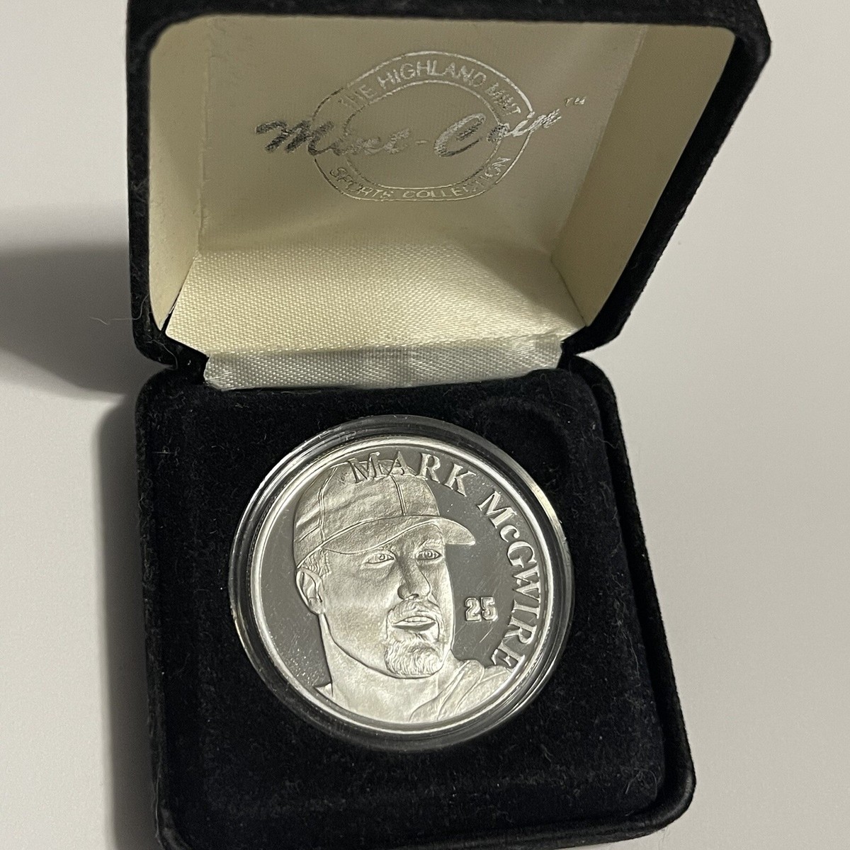 1998 Mark McGwire Homerun Record MLB Coin 1 Troy Oz .999 Fine