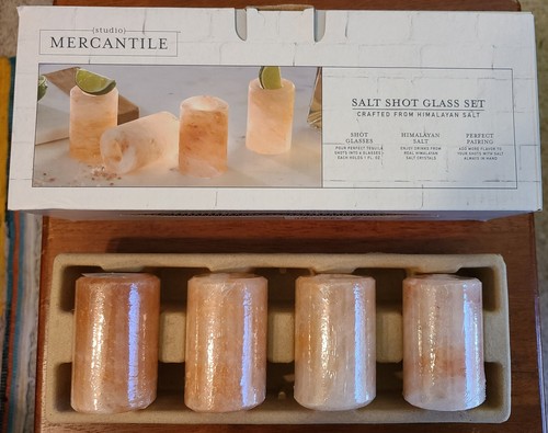 Studio Mercantile Salt Shot Glass Set (Crafted from Himalayan Salt) (4) - Picture 3 of 7