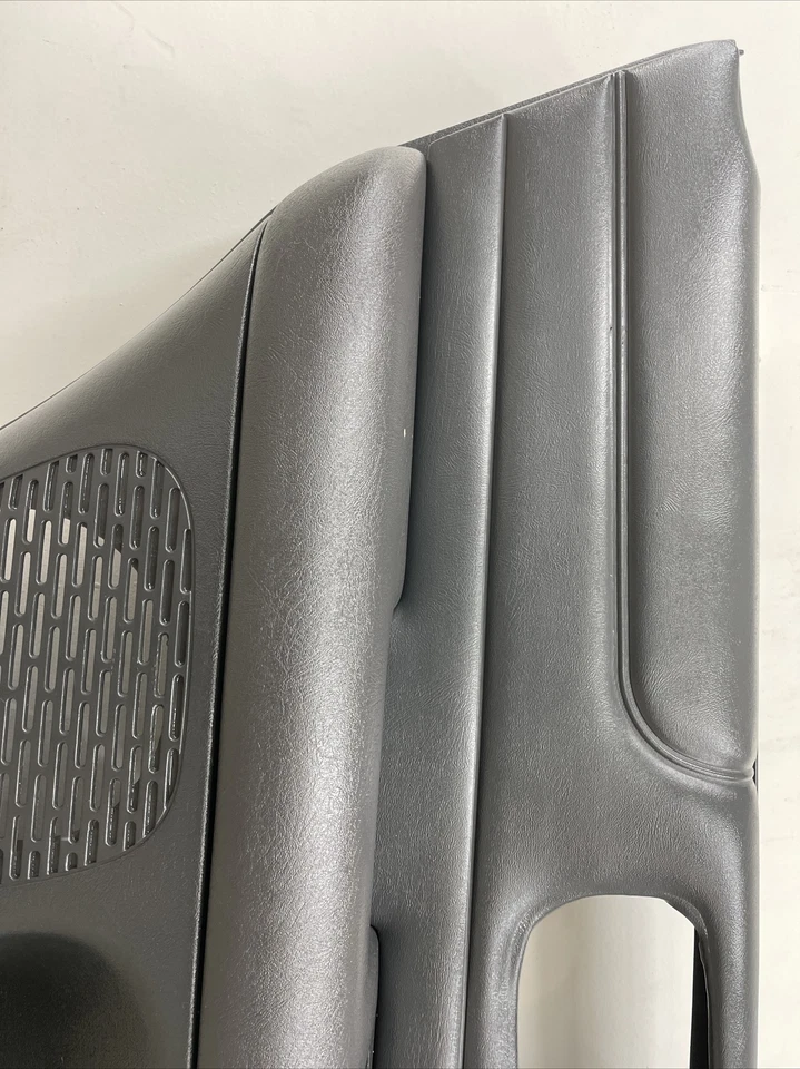 98-04 Chevy Blazer S-10 GMC Sonoma Jimmy paneles de puerta trasera potencia OEM grafito Foto 3 de 4