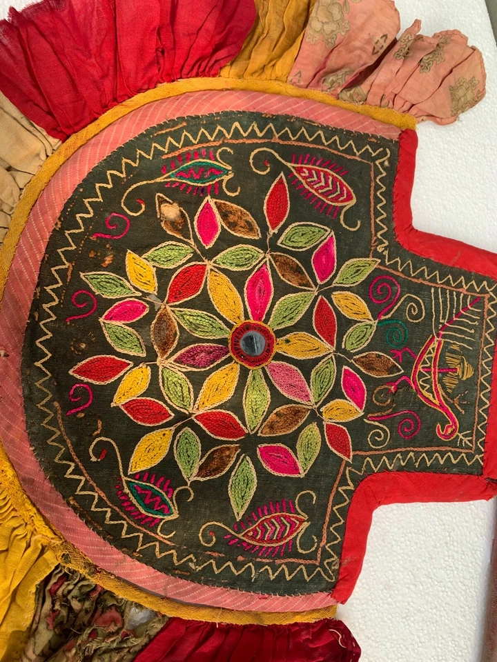 Винтажный редкий деревянная ручка вручную вышитый цветочный декоративный ручной движущийся вентилятор - Изображение 3 из 4