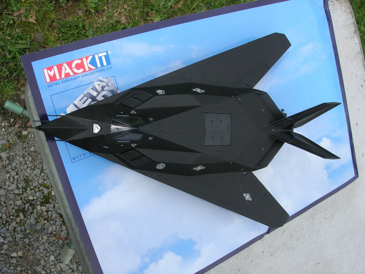 航空機・ヘリコプター MACKIT F-117A STEALTH 1:48 MACKIT F-117A STEALTH 1:48 51t-g3HFKmL._AC_UF350,