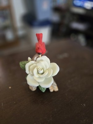 Cardinal and Rose Decorative Décor Porcelain Table Piece