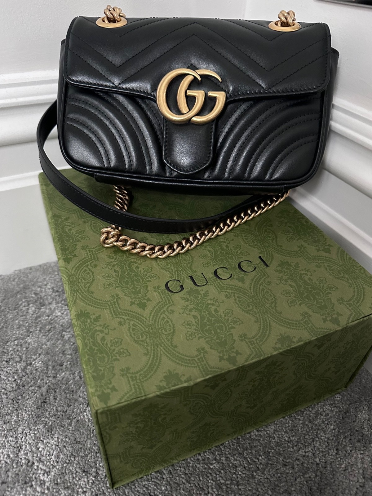 Gucci Marmont Small Leather Shoulder Bag. Ex Condition. Black. Dustbag 100% Auth