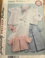 UNCUT Simplicity Pattern 2900 Baby Layette Set Bonnet in 3 Sizes Sm-Med-Lg
