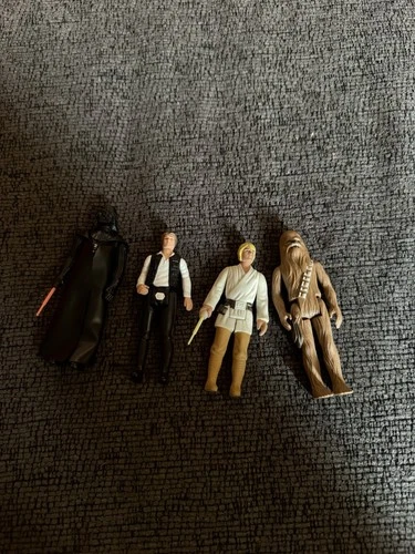 Vintage Star War Kenner Figure Lot of 4 Darth Vader Luke Skywalker 1995