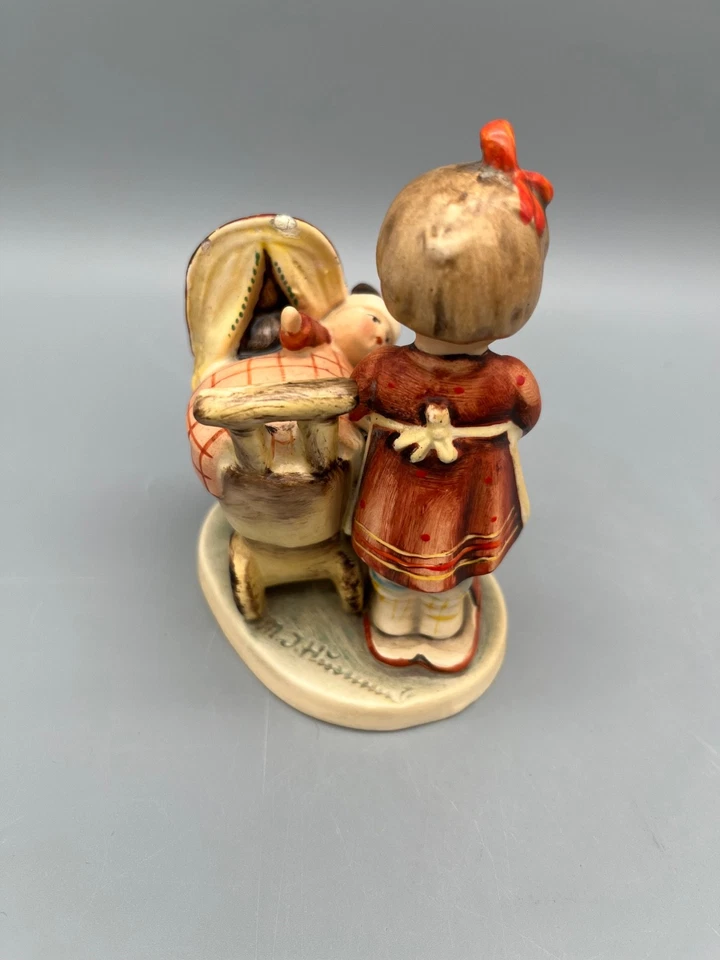 Antike Hummelfigur Nr. 67 "Puppenmütterchen" Doppelkrone 1935 - Bild 3 von 4