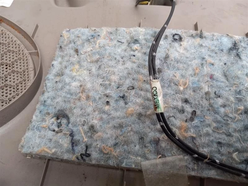 FRONT PASSENGER DOOR TRIM PANEL fits TOYOTA SIENNA 2004 - 2010 OEM - Image 3 of 4