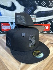 New Era Capsule Dark Knight Reflective Pack Seattle Mariners Black Dome 7 1/4