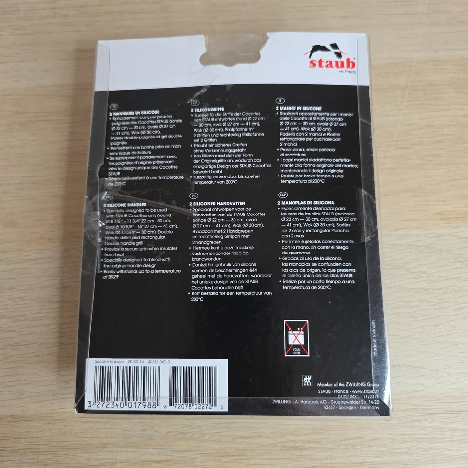 Staub Rectangular Silicone Handles Cover Pot Holder Mittens Grey New - Image 3 of 3