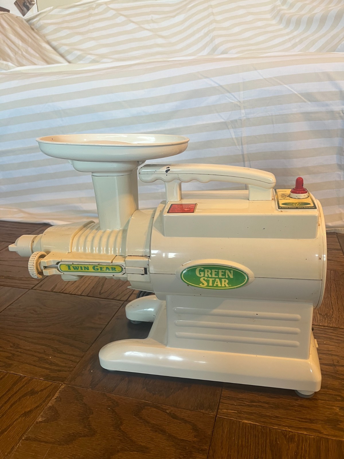 Green Star 3000 Twin Gear Masticating Juice Extractor with all Accessories