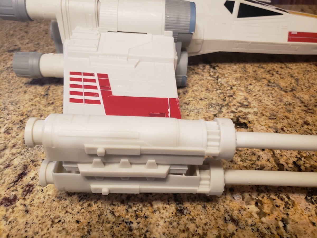 Hasbro Star Wars Giant X-Wing Fighter Ship R2D2 Toy C-2604A