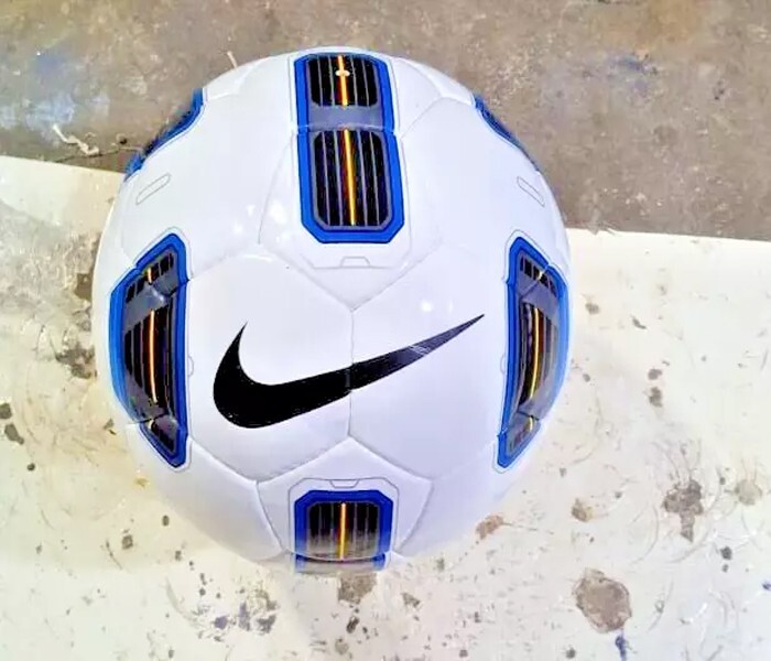 リーグ・アン　公式球  2011 Ligue 1 official ball 2025-2026-ligue-1-kipsta-