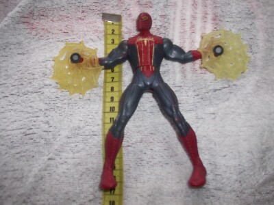 Marvel Movies Spiderman mit ''spinning webs'' 2012 6 inch Heroes