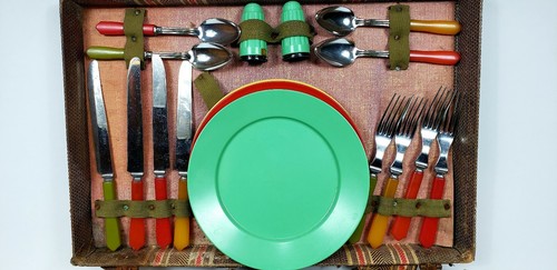 SET SCATOLA DA PICNIC VINTAGE CON MANICO IN BACHELITE POSATE UTENSILI - Foto 3 di 8