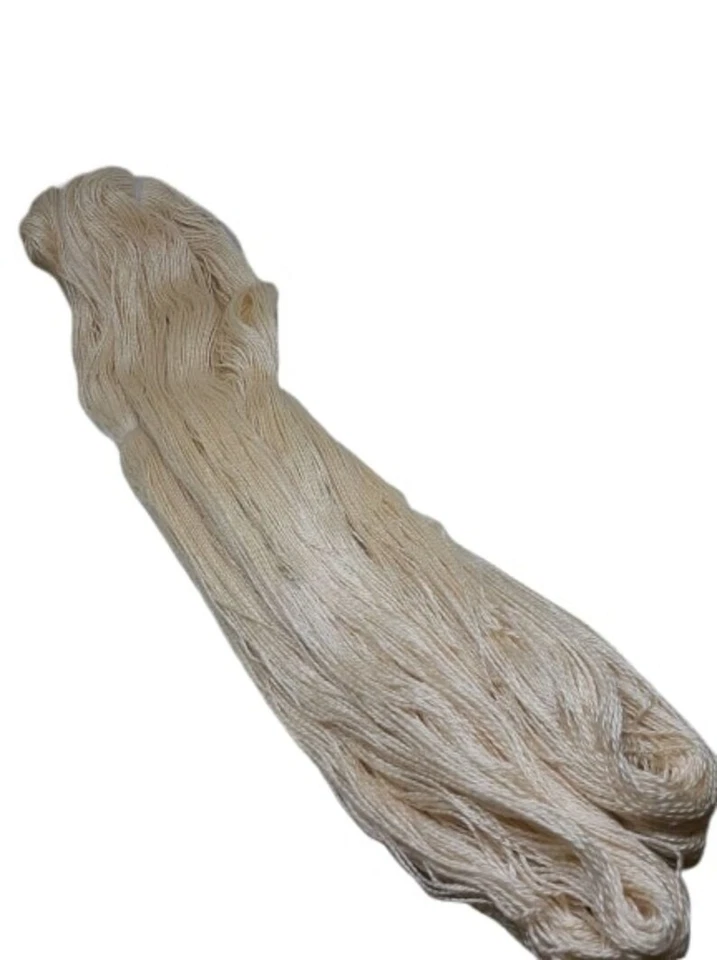 Seda de duque peinada morera pura 50 gramos (16/2 nm) (400 yardas) Foto 3 de 4