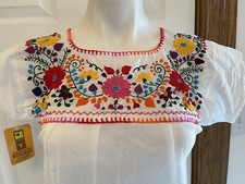 NWT Oaxacan Shirt Blouse White Floral Embroidery Boho 100 Cotton