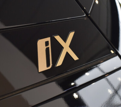PLATTES BMW IX M40 M50 M60 SPORT BUSINESS FIRST CLASS BRONZE BRONZE TITANIUM I20