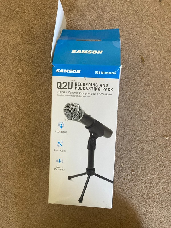 Q2U Recording and Podcasting Pack - USB / XLR Dynamic Microphone