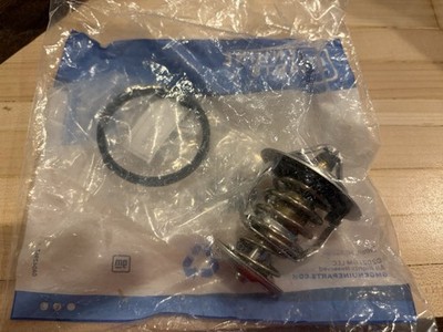 GM Genuine Parts Engine Coolant Thermostat 86c 186f 89018168 New