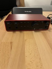 Focusrite Scarlett 2i2 4th Gen USB Audio Inte...