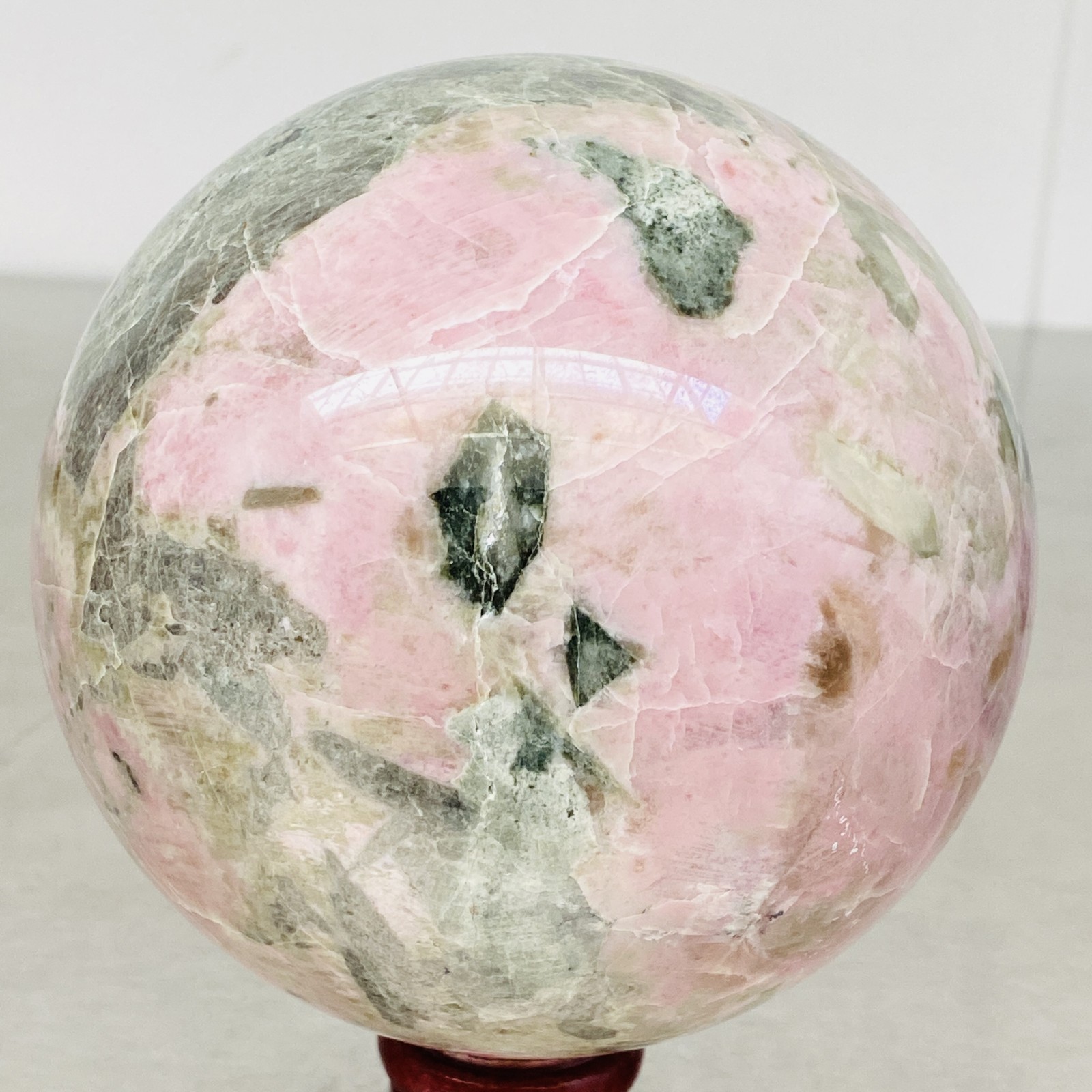 2600G Natural pink aobao quartz crystal Healing