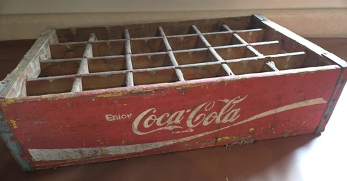 VTG 24 compartment 6 68  Woodstock Charleston SC Red Coca Cola Wooden Pop Crate