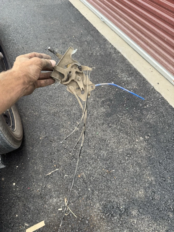 Controles de climatización e interruptor de soplador OEM para camioneta Toyota 1979/1983 Foto 3 de 4