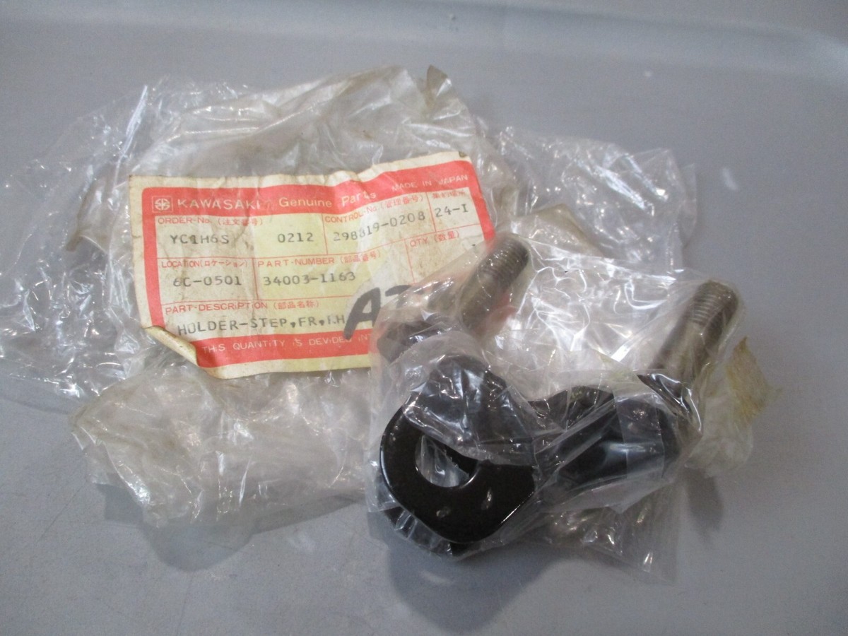 NOS Kawasaki OEM RH Front Step Holder 1984-1985 ZX750 GPz750 TURBO