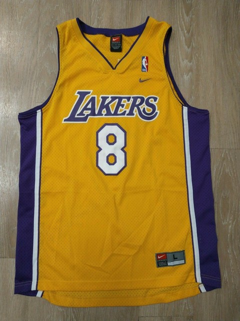 kobe bryant throwback