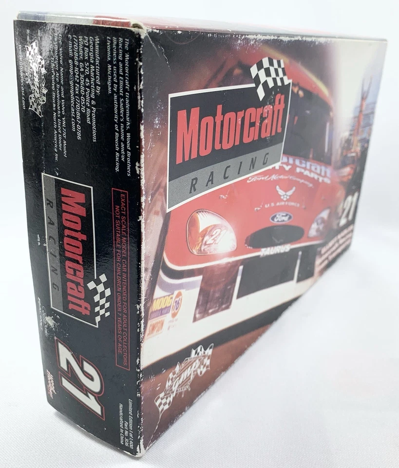 GMP  1:64 Elliot Sadler #21 Motorcraft Racing Team Transport #0511 - Image 3 of 4