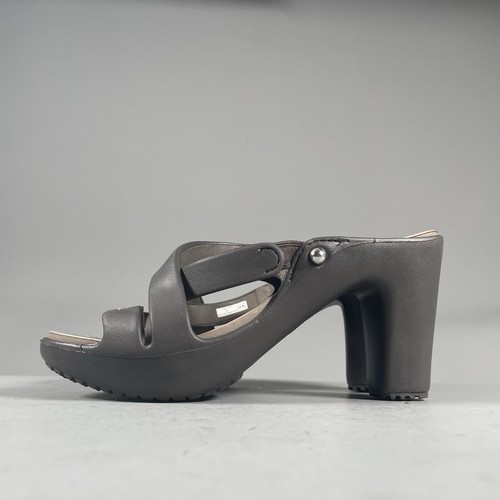 Crocs Cyprus IV Women’s Size 8 Brown Rubber Heels Strappy Sandals Pumps Casual