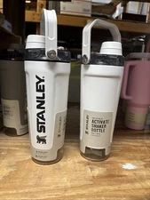 Stanley Activate Shaker Bottle 20 oz Chalk