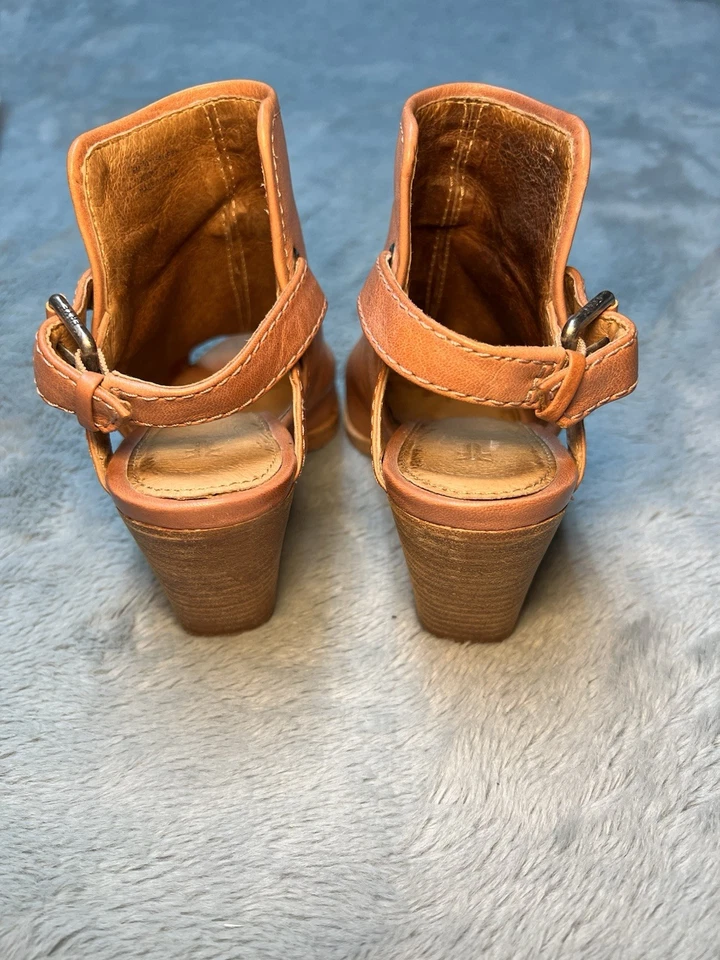 Arnés Frye Dani Peep Toe Slingback para mujer 6M cuero marrón ciudad salir Foto 3 de 4