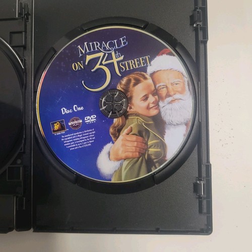 Miracle on 34th Street DVD, a holiday classic, 2 disc - Picture 4 of 4