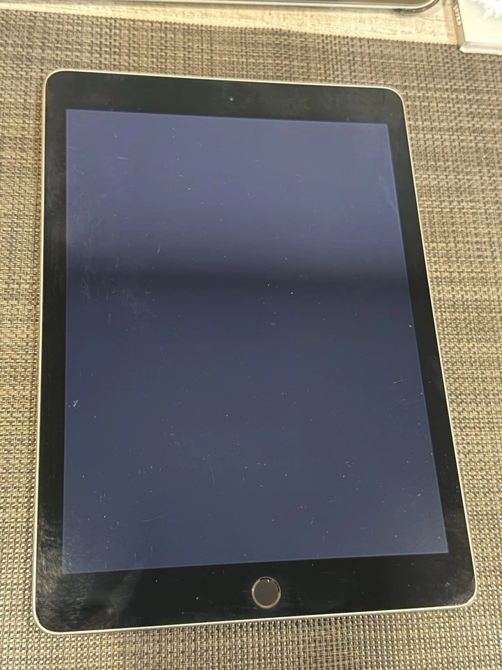 iPad воздуха 2 32 GB Wifi только пространства серый приличное состояние - без iCloud замок - Изображение 2 из 4