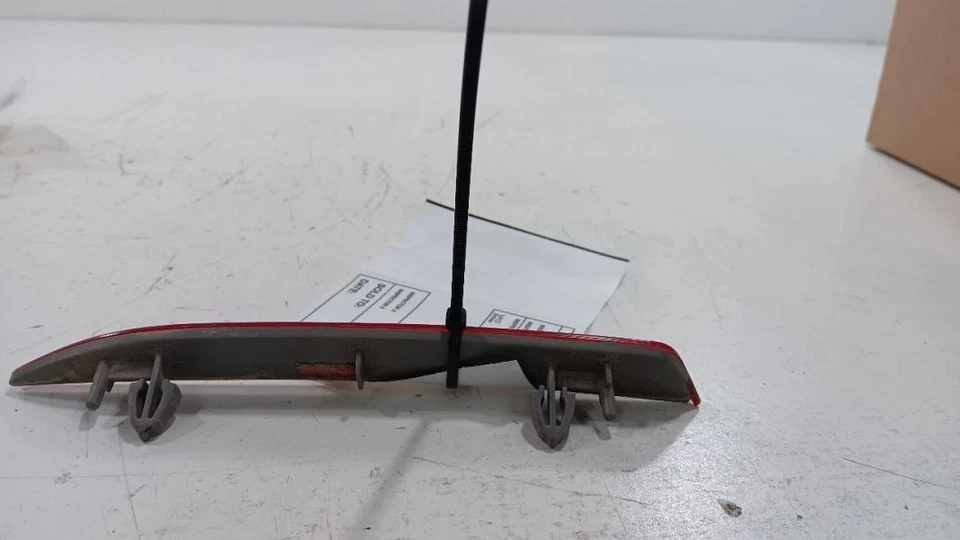 Luz de señalización trasera Ford Taurus 2013 2014 2015 2016 Foto 2 de 4