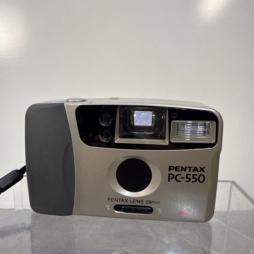 PENTAX PC-550 Pentax obiettivo 28mm AF 35mm fotocamera pellicola con cinturino testato funzionante - Foto 2 di 13