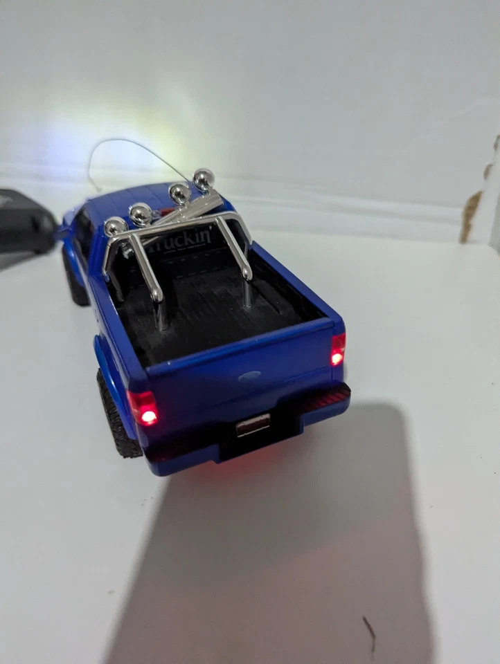 -FOR PARTS- XMODS 2005 FORD F150 WITH Light KIT INSTALLED  & Remote - Bad Motor  - Image 3 of 4