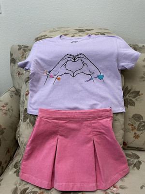 Crewcuts Girls' corduroy pleated Adjustable skirt 6-7  w/Little Pretties Top