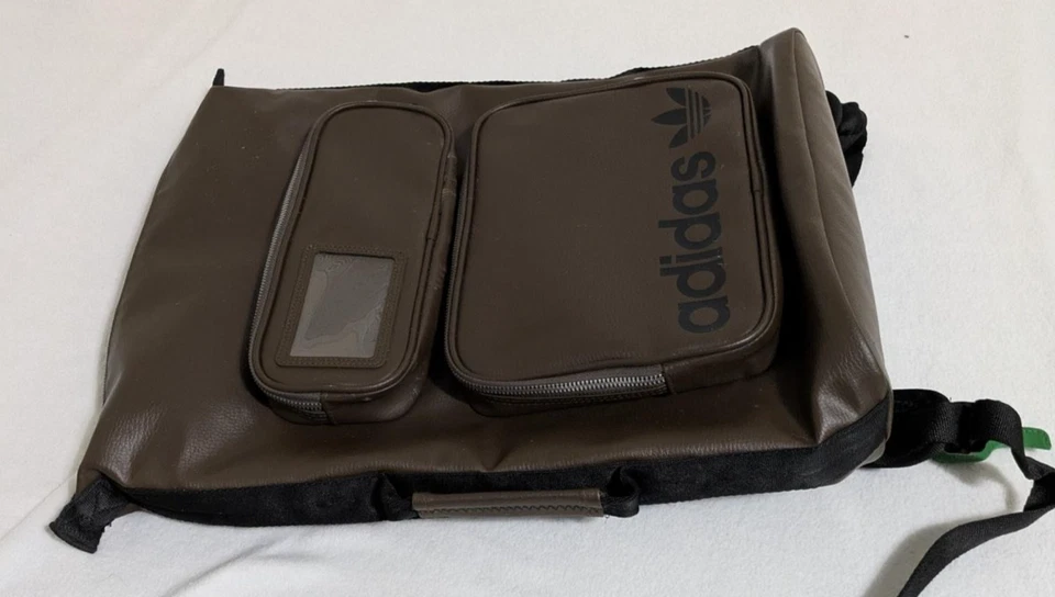 Adidas Stan Smith Mochila Para Hombres Grande Imitación Cuero Marrón Trifolio Bolsillos Bolso Foto 2 de 4