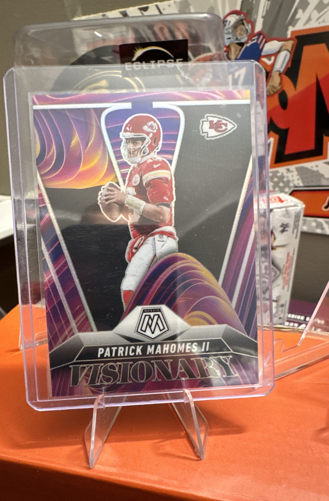 2025 Panini Mosaic - Visionary Patrick Mahomes II #12 Prizm Case Hit