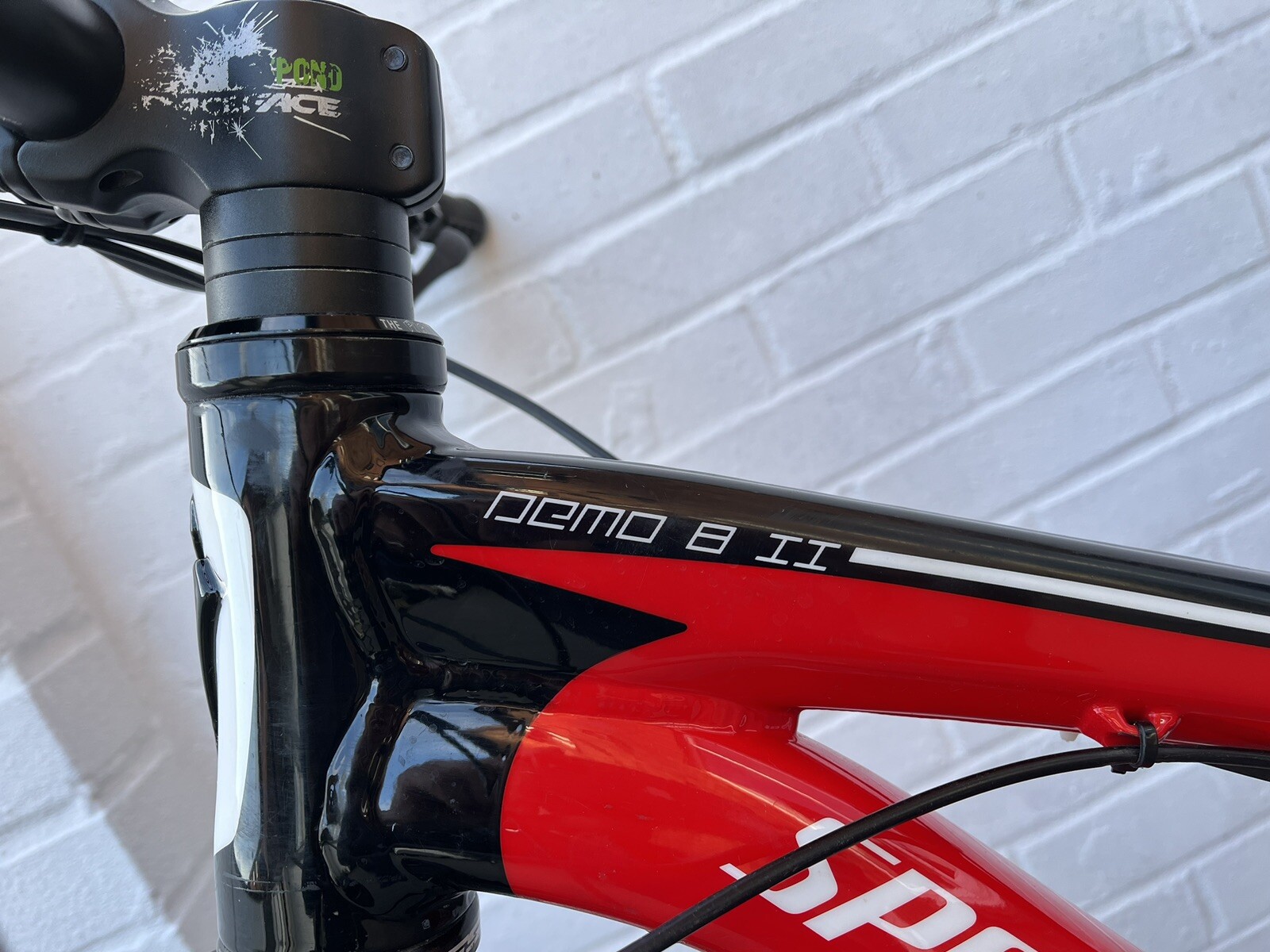 specialized mountain bike DEMO 8 II, Down Hill.Not Kona, SCOTT, Santa