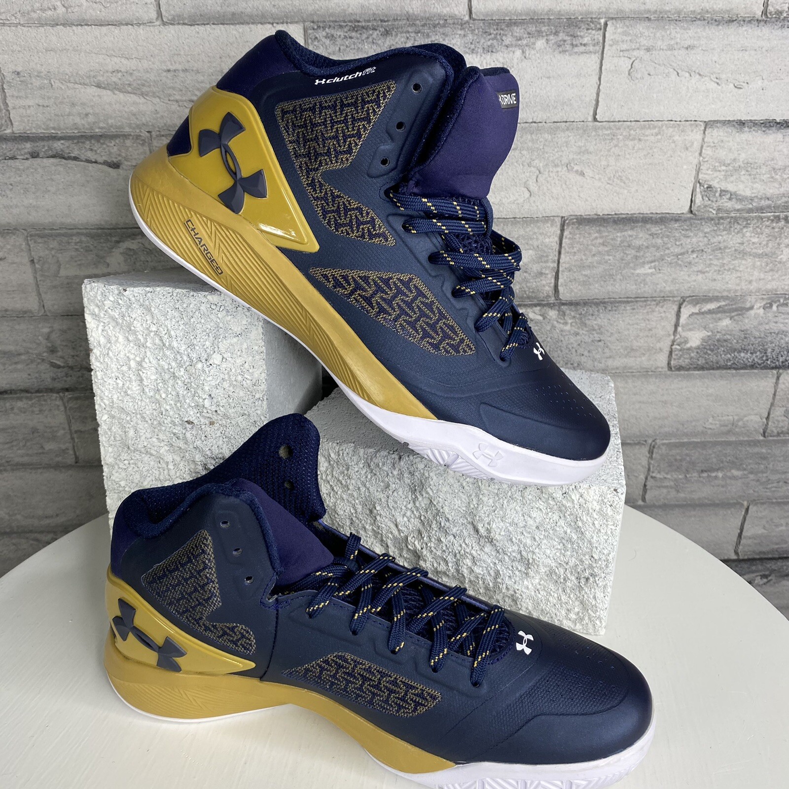 under armour highlight basketball shoes