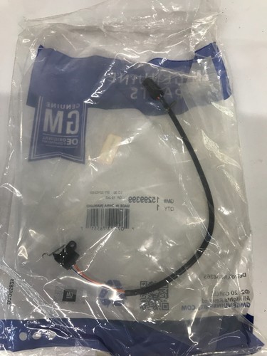 GM Genuine Parts 15299399 Liftgate Release Switch - Picture 2 of 2