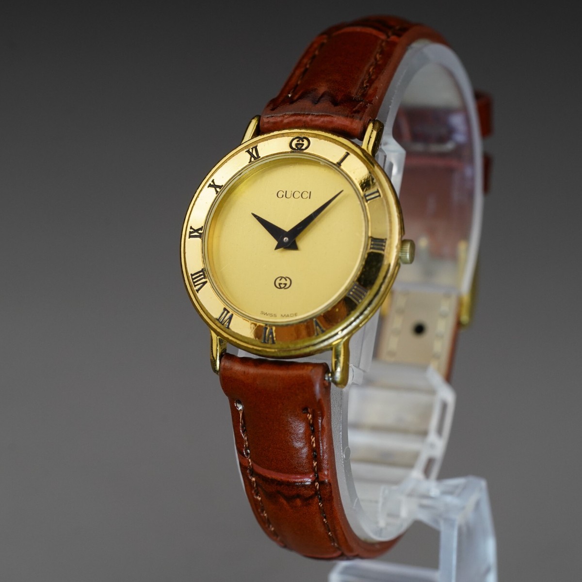 Vintage Gucci Swiss Made Quartz Women’s 26mm Watch Gold Dial Brown Strap Vintage Gucci Women main image 2