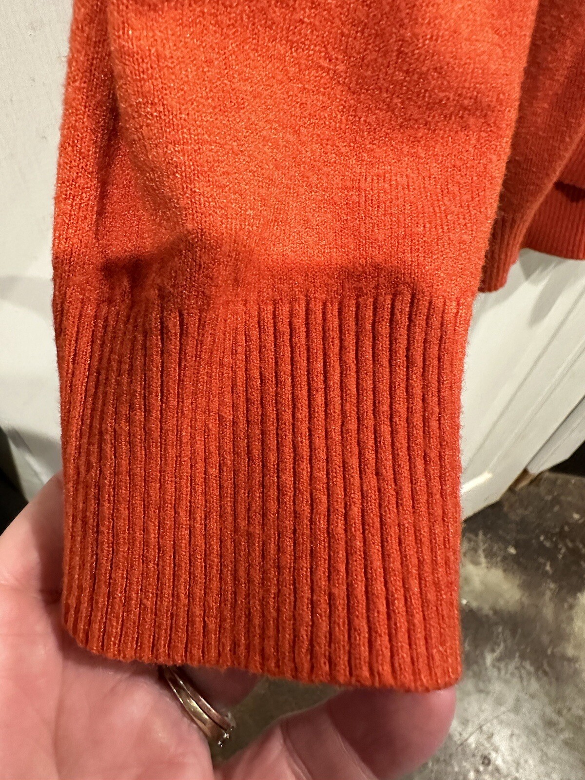 “TR. notes” Red Sweater Woman’s Split Sides Detai… - image 7