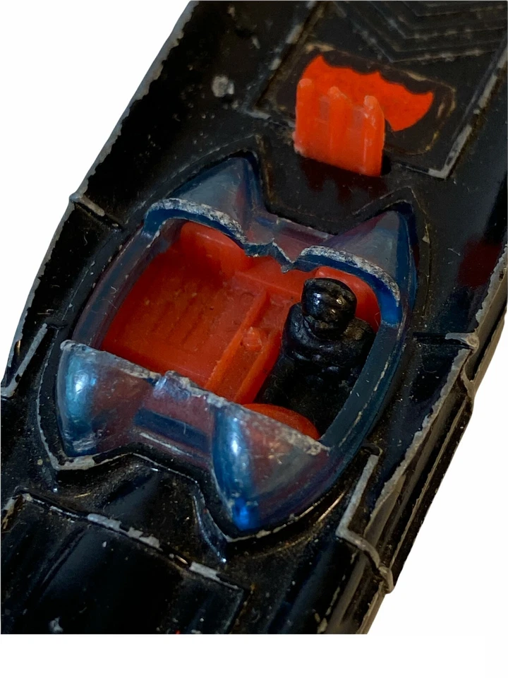 Vintage Corgi Juniors 1976 Batmobile Car Batman Die Cast Toy Car DC Comics - Image 4 of 4