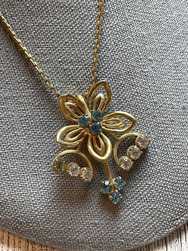 VINTAGE Gold Tone Rhinestone Daisy Necklace & Clip On Earring Set RETRO - Picture 3 of 6