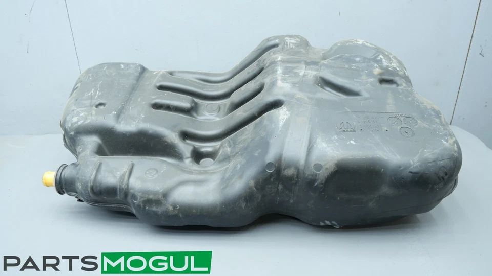 2016-2018 FIAT 500X FUEL GAS TANK RESERVOIR OEM - Image 4 of 4